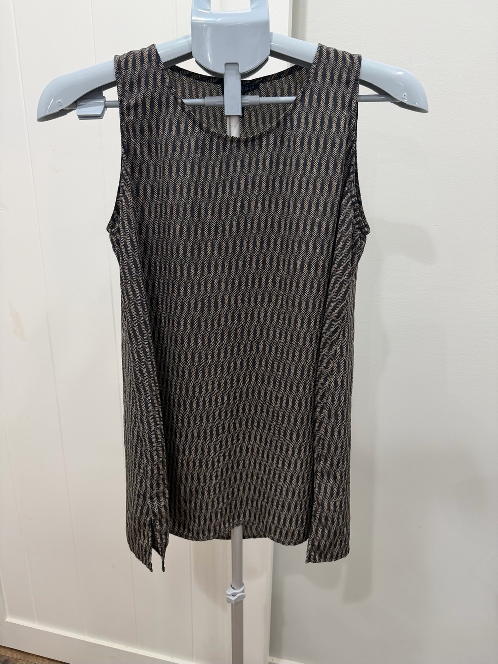 Eileen Fisher Black and Brown Geometric Sleeveless Top 100% Silk